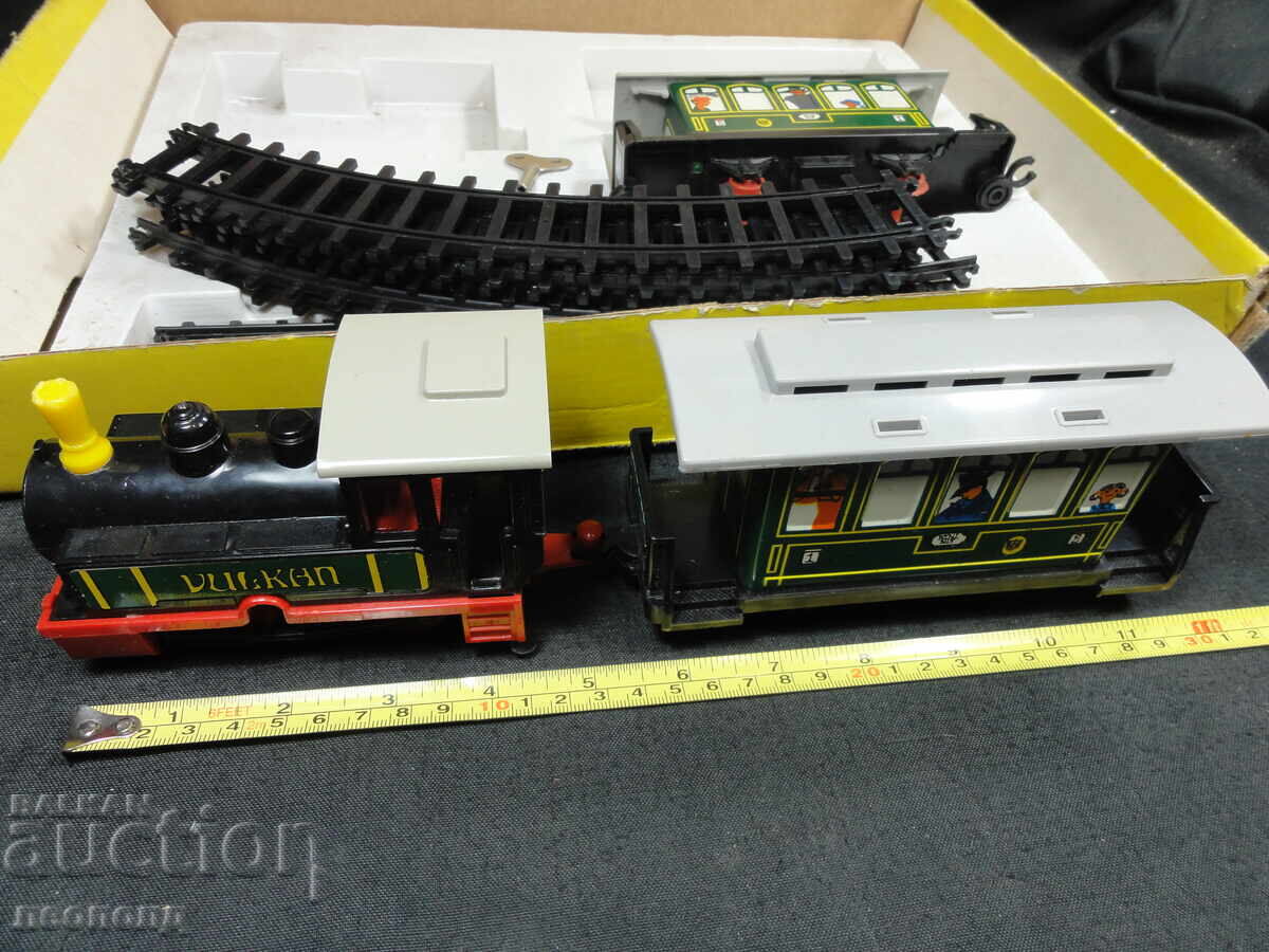 VECHI RETRO SOȚ GDR DDR JUCĂRIE MECANICĂ TRENULEȚ VULKAN - 7 VECHI RETRO SOȚ GDR DDR JUCĂRIE MECANICĂ TRENULEȚ VULKAN - 7