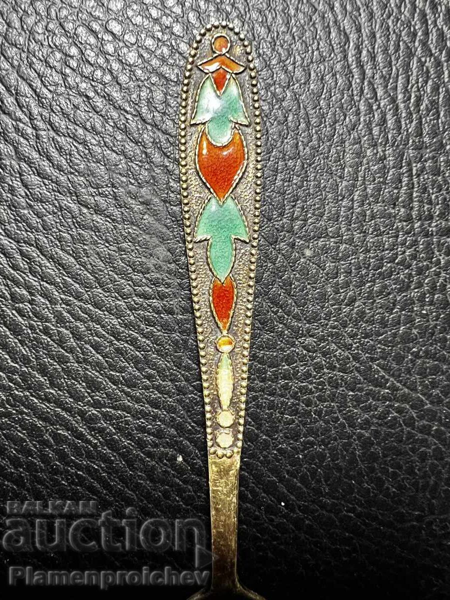 РЯДКА СРЕБЪРНА ПОЗЛАТЕНА ЛЪЖИЦА ЕМАЙЛ ЦАРСКА РУСИЯ с цена 3.50 лв. | € 1.79 РЯДКА СРЕБЪРНА ПОЗЛАТЕНА ЛЪЖИЦА ЕМАЙЛ ЦАРСКА РУСИЯ с цена 3.50 лв. | € 1.79