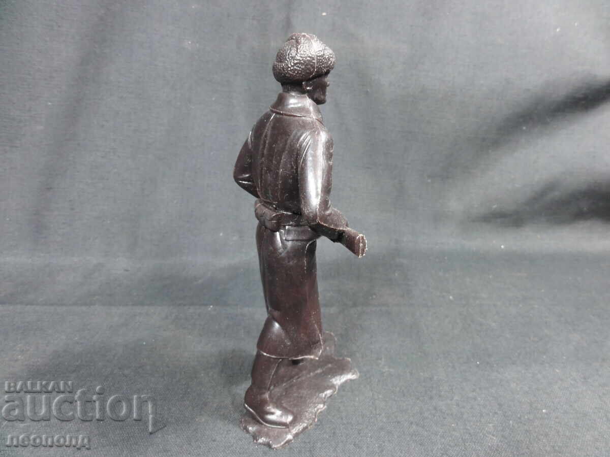 Livrarea FIGURINĂ VECHE RETRO SOVIETICĂ DIN PLASTIC SOLDAT RUS RĂZBOIUL AL DOILEA MONDIAL