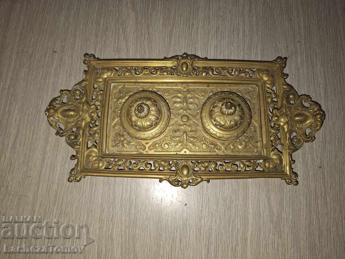 Όμορφη μελανοδοχείο μπρούτζινο διακοσμημένο Γαλλία άριστη κατάσταση Όμορφη μελανοδοχείο μπρούτζινο διακοσμημένο Γαλλία άριστη κατάσταση