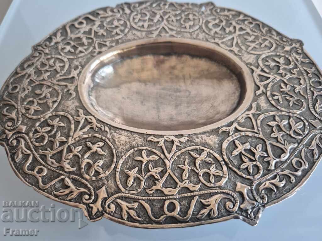 Доставка на Възрожденска на 200г. Сребърна чинийка локумка за нафора Доставка на Възрожденска на 200г. Сребърна чинийка локумка за нафора