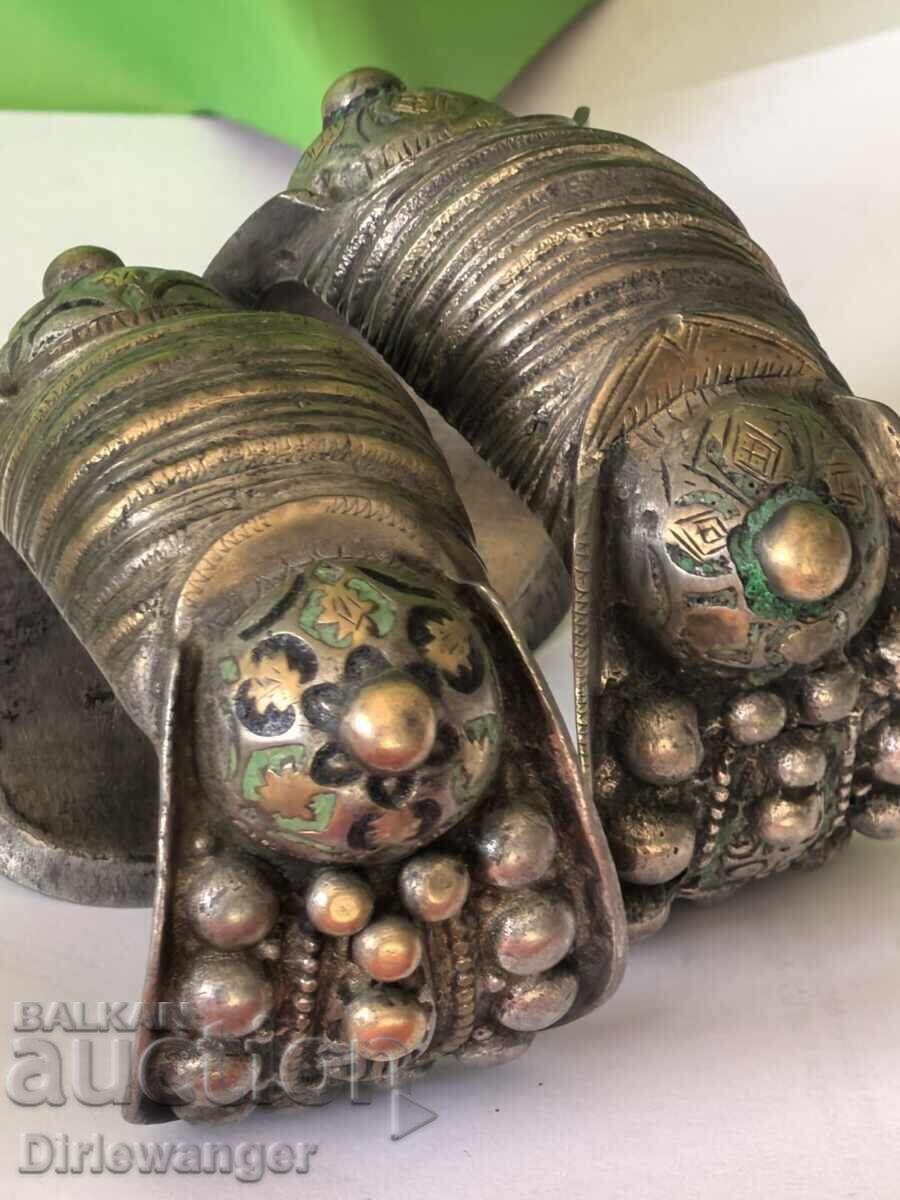 CUBELII. HRIVNĂ. PRAȘTIE. SACHIAN CUBELII. HRIVNĂ. PRAȘTIE. SACHIAN