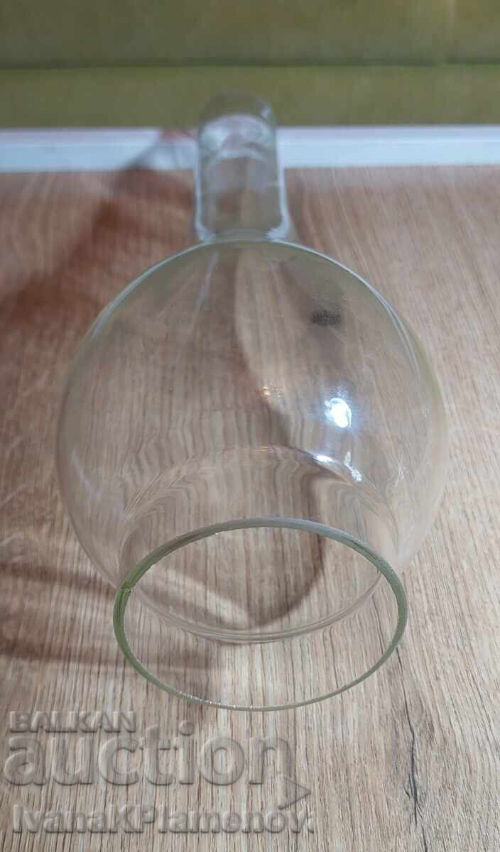 Γυαλί για λάμπα πετρελαίου μεγάλο για συλλέκτες με τιμή 60.00 BGN | € 30.68 Γυαλί για λάμπα πετρελαίου μεγάλο για συλλέκτες με τιμή 60.00 BGN | € 30.68