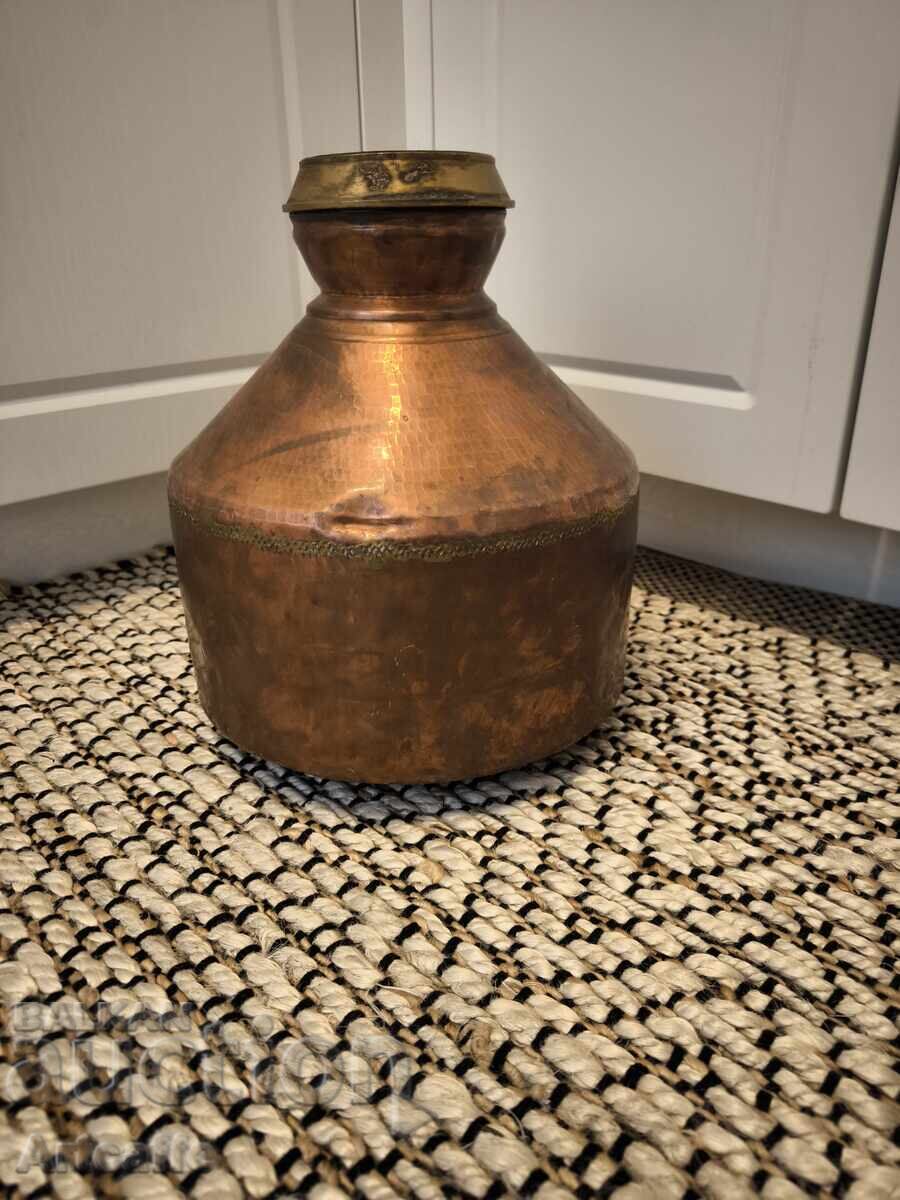 Oriental Hand-Forged Copper Vessel - 20th Century Oriental Hand-Forged Copper Vessel - 20th Century