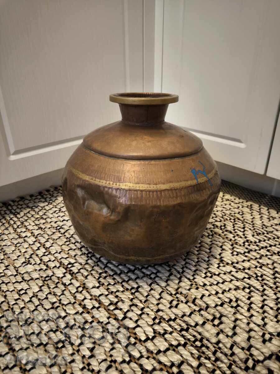 Ανατολίτικο χειροποίητο χάλκινο σκεύος - 20ος αιώνας Ανατολίτικο χειροποίητο χάλκινο σκεύος - 20ος αιώνας