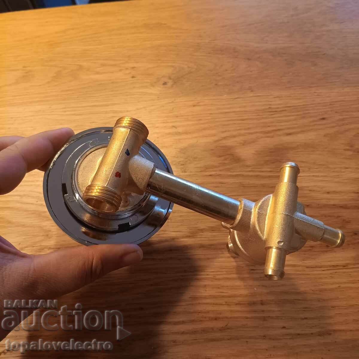 ΚΑΙΝΟΥΡΙΟΣ! Μπαταρία τοίχου, 3 εξόδων, μοντέλο Intubation 10 cm, ορείχαλκος - 5 ΚΑΙΝΟΥΡΙΟΣ! Μπαταρία τοίχου, 3 εξόδων, μοντέλο Intubation 10 cm, ορείχαλκος - 5