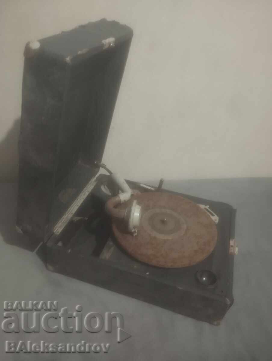 Vechi gramofon cu manivelă - 5