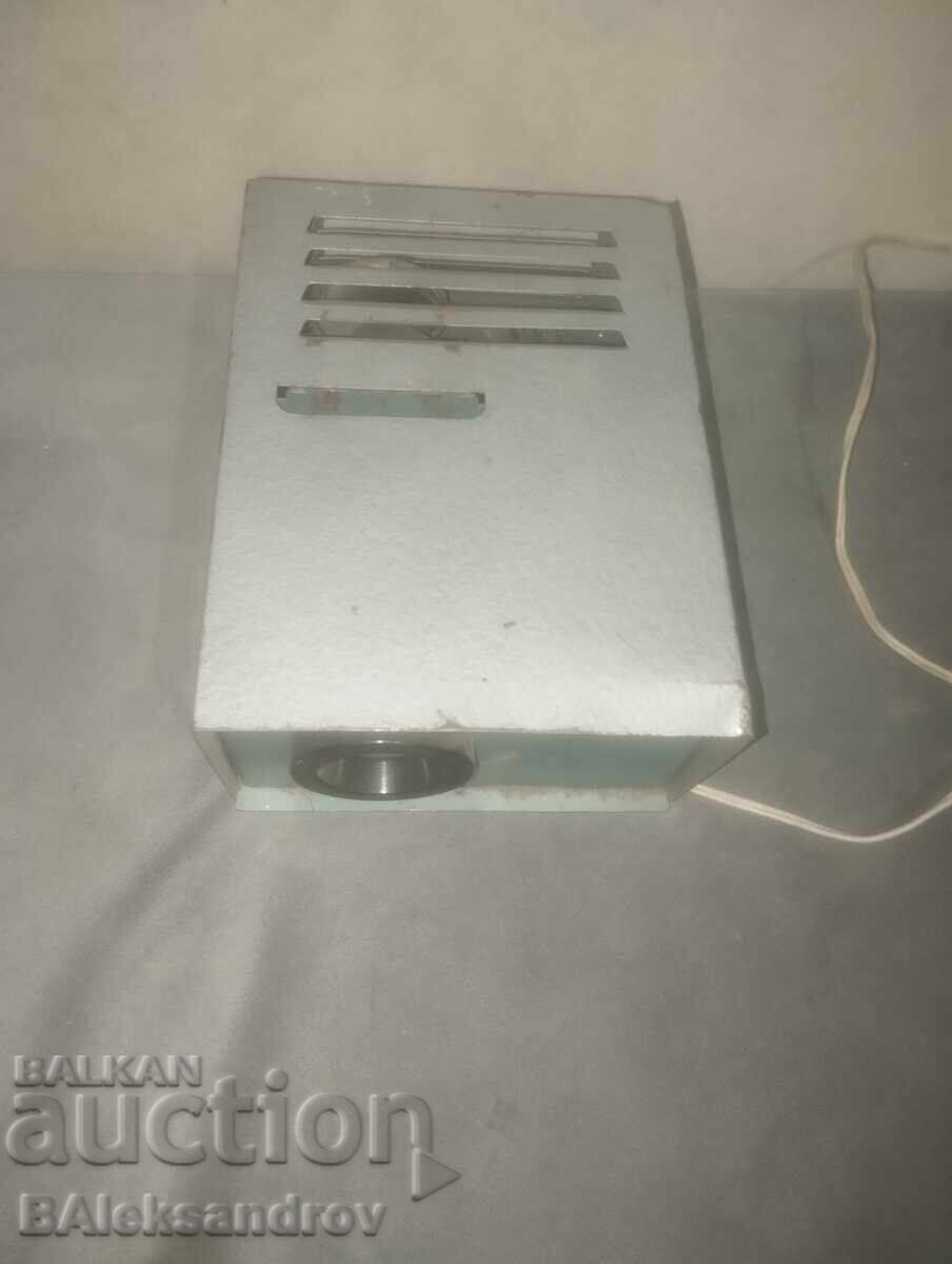 Proiector cu preț 0.01 BGN | € 0.01 Proiector cu preț 0.01 BGN | € 0.01