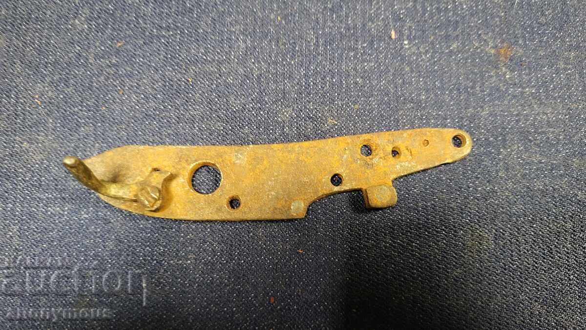 Аукцион Част за пушка, пищов, карабина, револвер плочка 2 Аукцион Част за пушка, пищов, карабина, револвер плочка 2