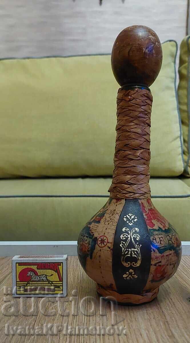 Ιταλική vintage φιάλη με δερμάτινη επένδυση για συλλέκτες - 7 Ιταλική vintage φιάλη με δερμάτινη επένδυση για συλλέκτες - 7