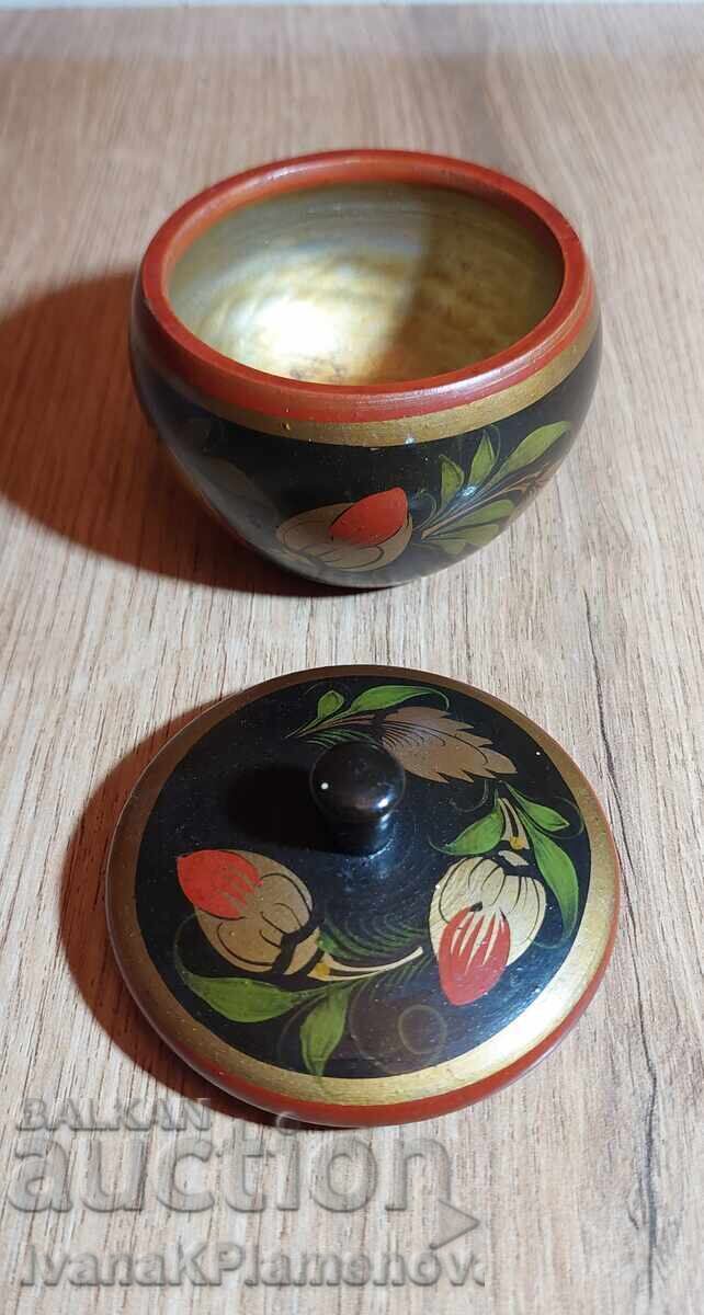 Delivery of Khokhloma Box from Russia for Connoisseurs