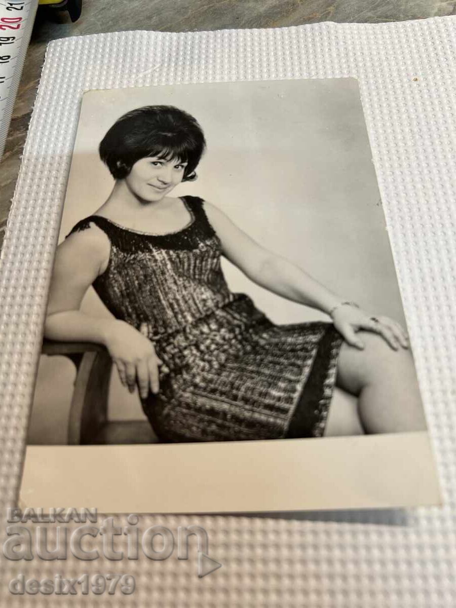 Old postcard with Greta Gancheva with price 0.01 BGN | € 0.01 Old postcard with Greta Gancheva with price 0.01 BGN | € 0.01