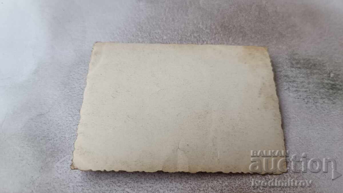 Φωτογραφία Βέλεσος Άνδρας πάνω από την πόλη με τιμή 2.85 BGN | € 1.46 Φωτογραφία Βέλεσος Άνδρας πάνω από την πόλη με τιμή 2.85 BGN | € 1.46