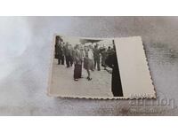 Fotografie Sofia Bărbat și fată tânără pe trotuar