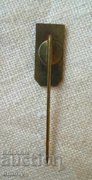 Ecuson fotbal - Resolvia Rzestow, Rzeszów, Polonia cu preț 2.93 BGN | € 1.50 Ecuson fotbal - Resolvia Rzestow, Rzeszów, Polonia cu preț 2.93 BGN | € 1.50