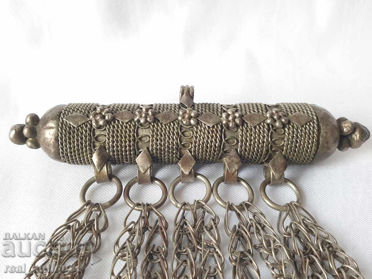 Δημοπρασία Παλιό μενταγιόν Δημοπρασία Παλιό μενταγιόν