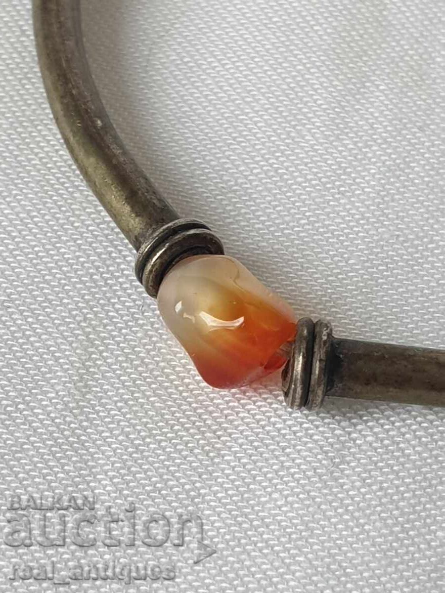 Livrarea Brățări vechi Livrarea Brățări vechi