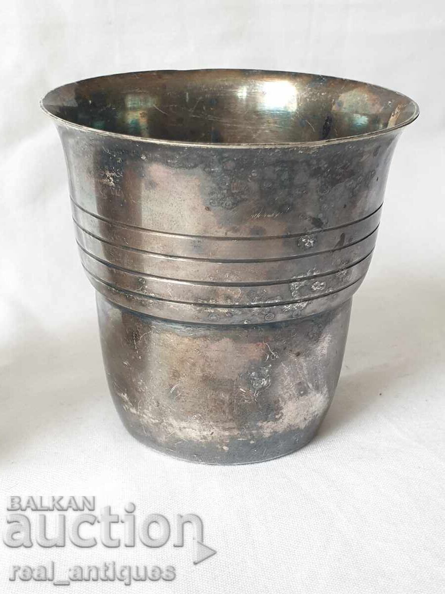 Licitație Cupe placate cu argint Licitație Cupe placate cu argint