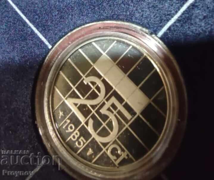 Olanda Proof – Set UNC 1985 cu preț 50.00 BGN | € 25.56 Olanda Proof – Set UNC 1985 cu preț 50.00 BGN | € 25.56