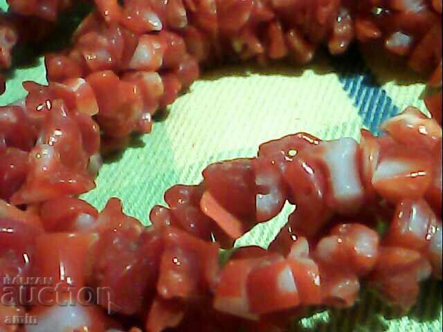 Licitație Colier frumos cu coral