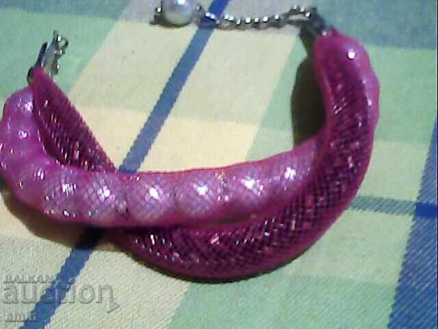 Delivery of krasivi grivni ses kristali ,perli Delivery of krasivi grivni ses kristali ,perli