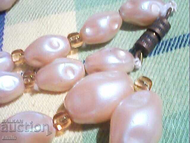 Delivery of Beautiful satin necklace from seven Delivery of Beautiful satin necklace from seven