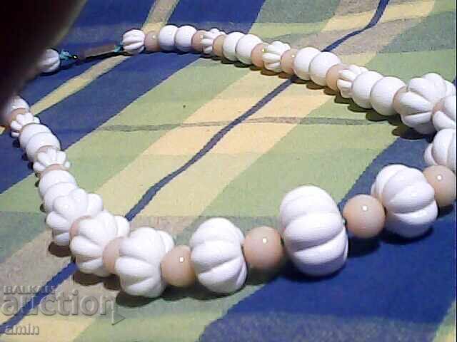 beautiful necklace with price 20.00 BGN | € 10.23 beautiful necklace with price 20.00 BGN | € 10.23