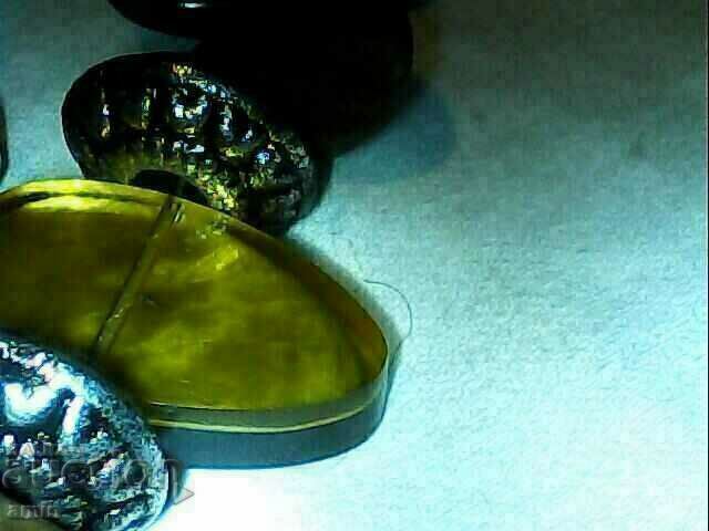 Παράδοση παλιό όμορφο κολιέ από φυσικές πέτρες Παράδοση παλιό όμορφο κολιέ από φυσικές πέτρες