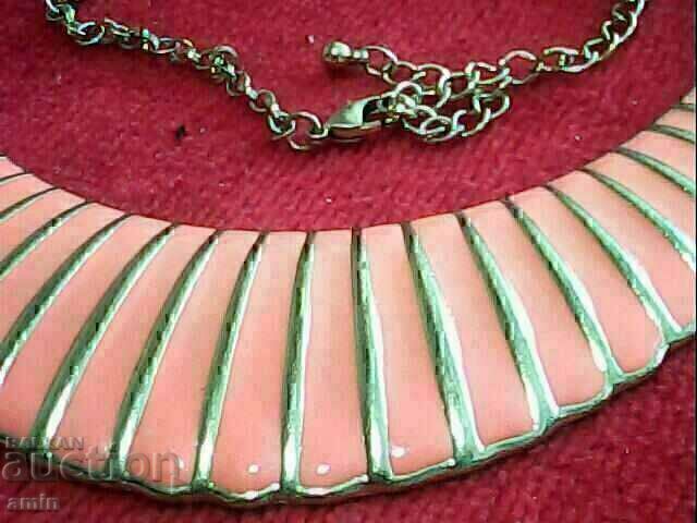 beautiful gold plated costume necklace with price 10.00 BGN | € 5.11 beautiful gold plated costume necklace with price 10.00 BGN | € 5.11