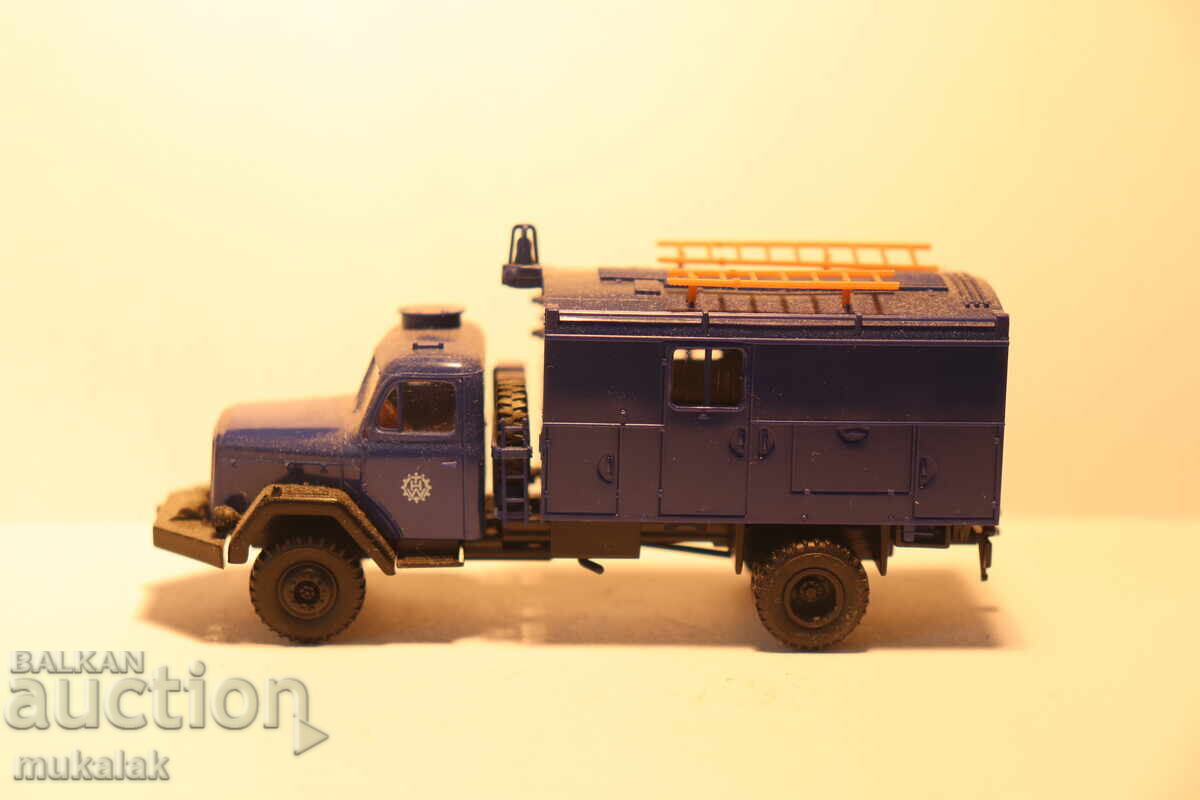 1/87 H0 ROCO CAMION MODEL 1/87 H0 ROCO CAMION MODEL