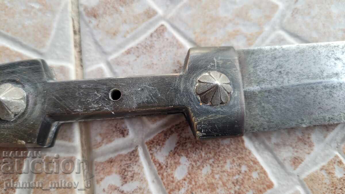 Нож, кама, кинжал с цена 450.00 лв. | € 230.08 Нож, кама, кинжал с цена 450.00 лв. | € 230.08