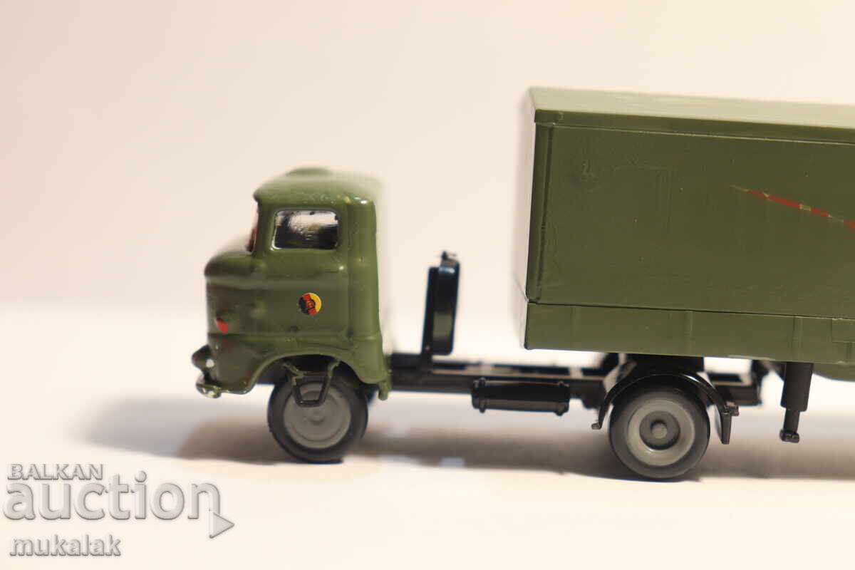 1/87 H0 ИФА IFA TIR РЕМАРКЕ КАМИОН МОДЕЛ с цена 20.00 лв. | € 10.23 1/87 H0 ИФА IFA TIR РЕМАРКЕ КАМИОН МОДЕЛ с цена 20.00 лв. | € 10.23