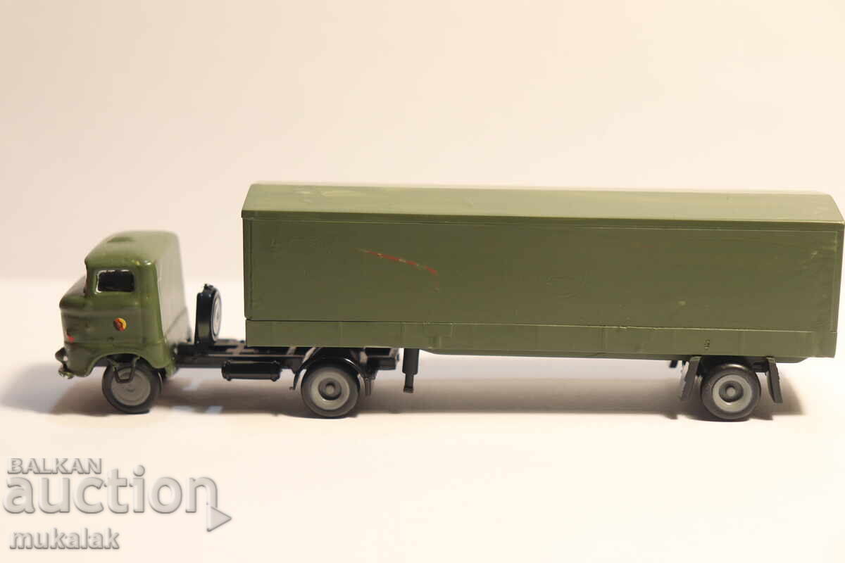 Аукцион 1/87 H0 ИФА IFA TIR РЕМАРКЕ КАМИОН МОДЕЛ Аукцион 1/87 H0 ИФА IFA TIR РЕМАРКЕ КАМИОН МОДЕЛ