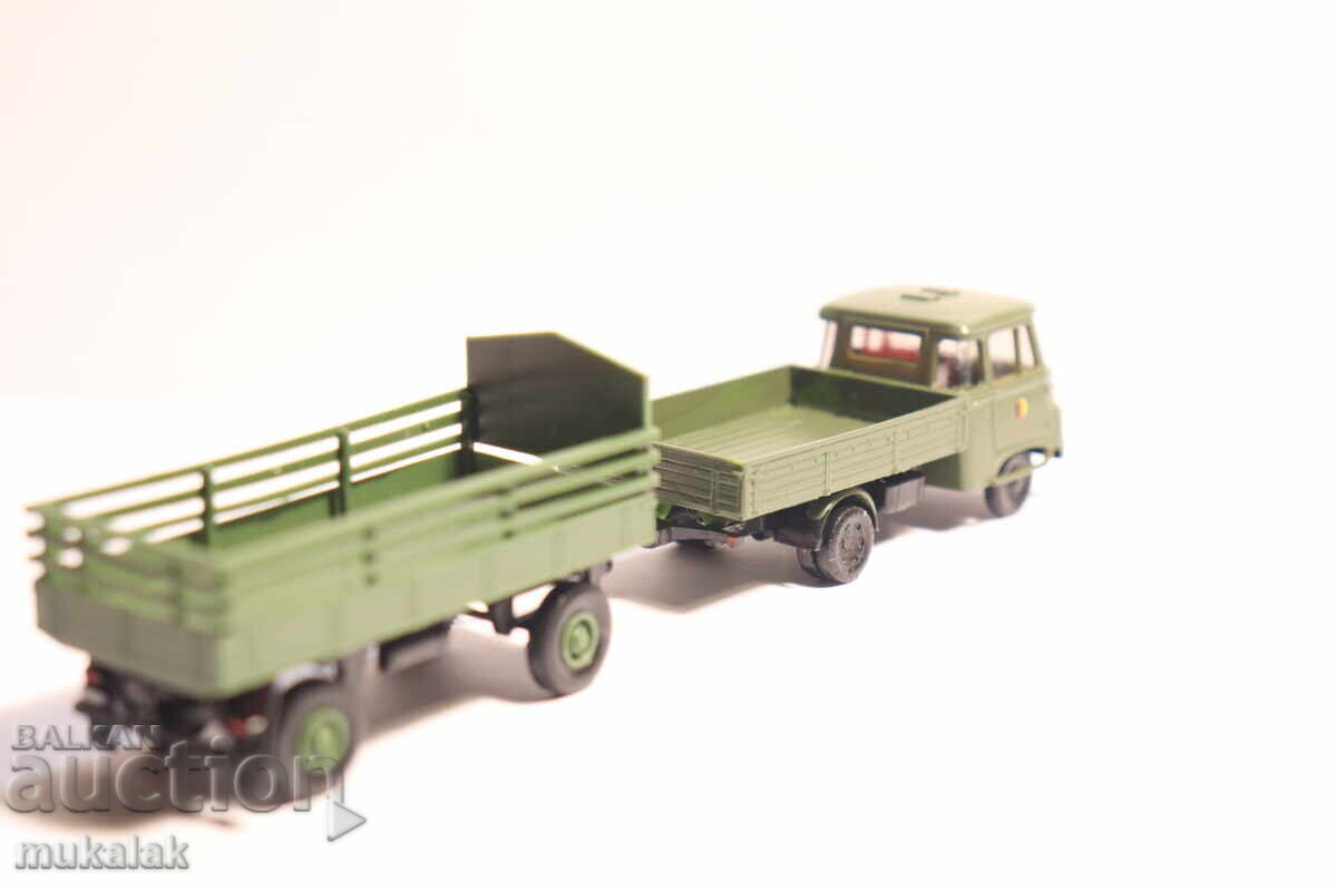 1/87 H0 РОБУР ROBUR РЕМАРКЕ КАМИОН МОДЕЛ - 6 1/87 H0 РОБУР ROBUR РЕМАРКЕ КАМИОН МОДЕЛ - 6