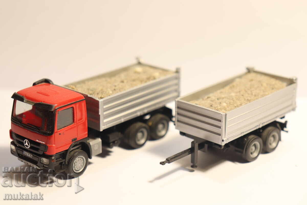 Licitație HERPA 1/87 H0 MERCEDES CAMION BASCULANT MODEL Licitație HERPA 1/87 H0 MERCEDES CAMION BASCULANT MODEL