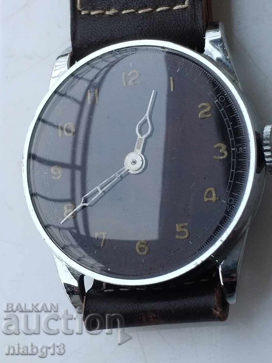 Ρολόι με τιμή € 27.10 | 53.00 BGN Ρολόι με τιμή € 27.10 | 53.00 BGN