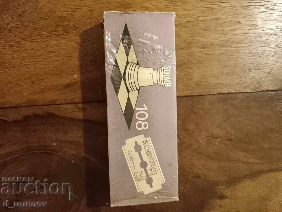Παράδοση Παλιό πακέτο ξυραφάκια Schach Solingen – 100 τμχ. RRR Παράδοση Παλιό πακέτο ξυραφάκια Schach Solingen – 100 τμχ. RRR