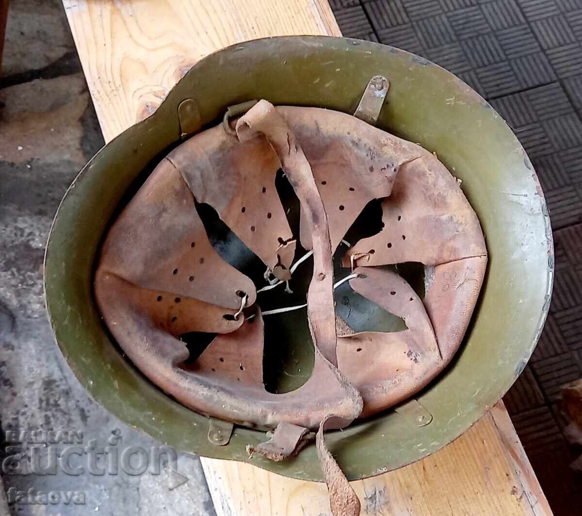 Δημοπρασία Παλιό στρατιωτικό κράνος, γερμανικού τύπου