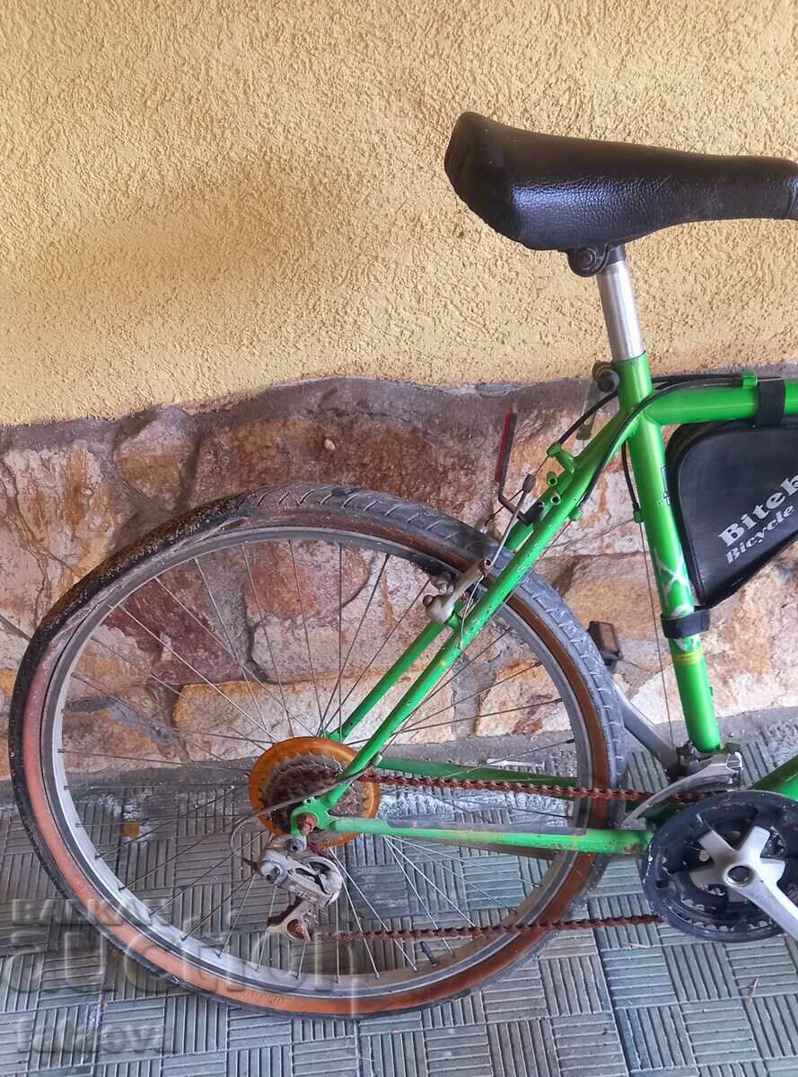 Велосипед, колело, ръждясала верига,другото е добре. с цена 0.01 лв. | € 0.01 Велосипед, колело, ръждясала верига,другото е добре. с цена 0.01 лв. | € 0.01