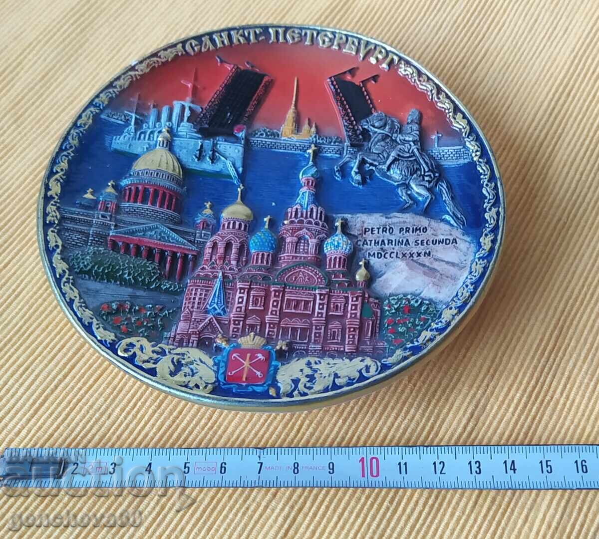 Farfurie 3D de colecție Sankt Petersburg pentru perete Farfurie 3D de colecție Sankt Petersburg pentru perete