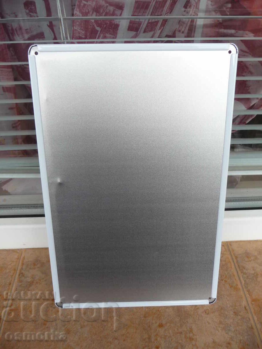 Auction Metal Whiskey Sign The Famous Grouse Best Selling Scotch Auction Metal Whiskey Sign The Famous Grouse Best Selling Scotch