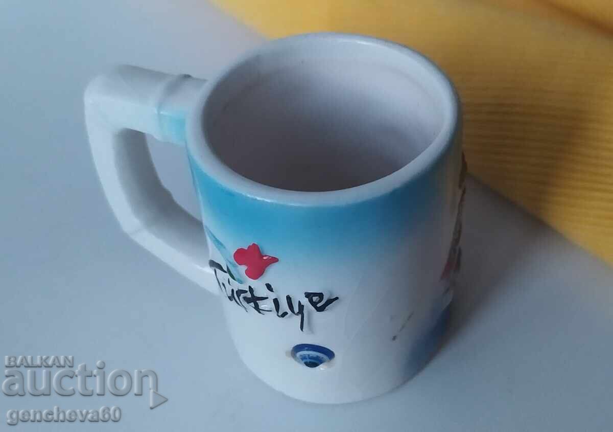 Ceașcă suvenir din Marmaris - Turcia cu preț 0.01 BGN | € 0.01 Ceașcă suvenir din Marmaris - Turcia cu preț 0.01 BGN | € 0.01