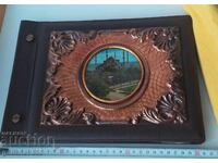 Album foto din piele cu decorațiuni din cupru