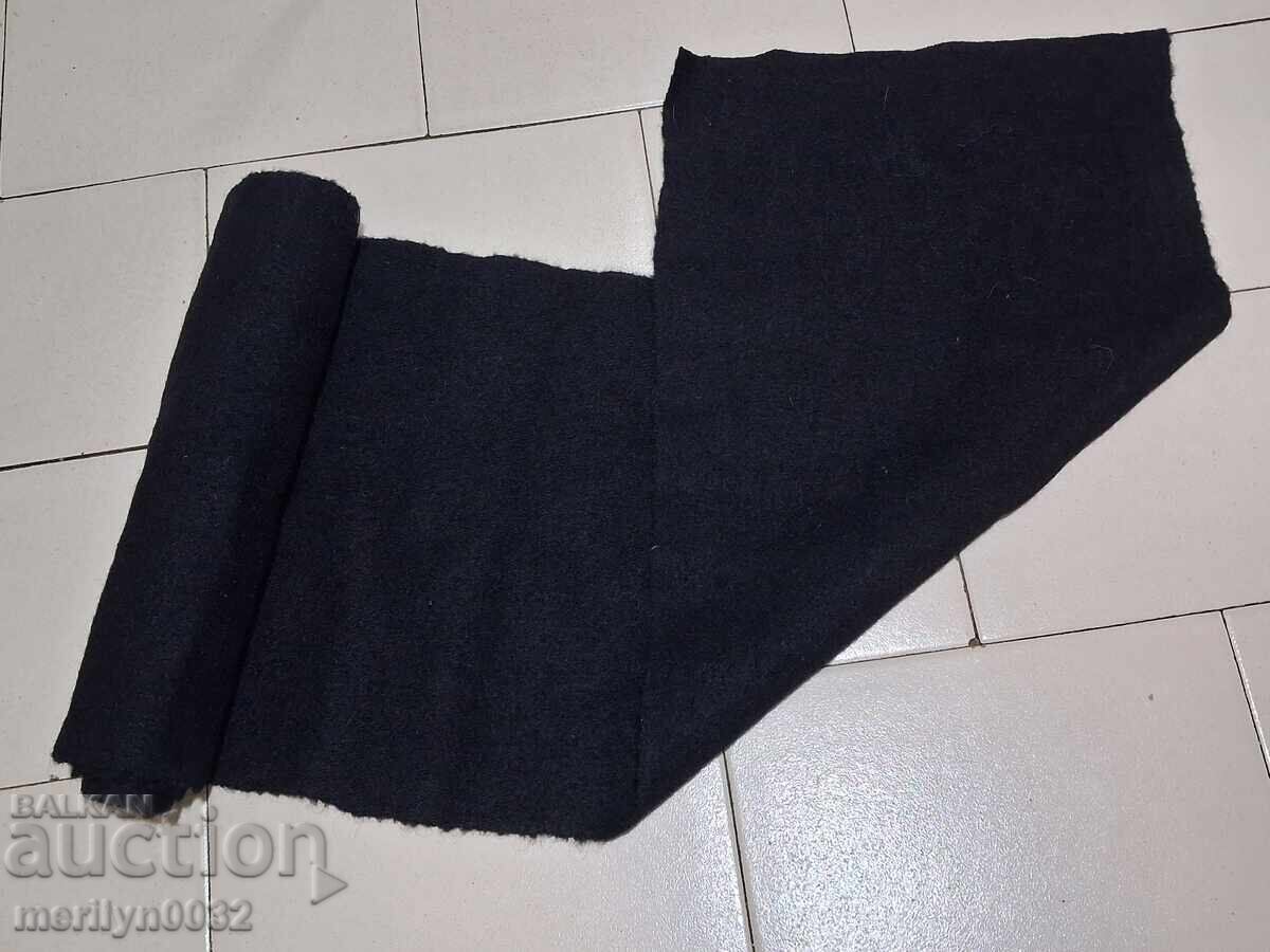 Auction Roll of old, hand-woven wool fabric 3.8/0.36m black broadcloth Auction Roll of old, hand-woven wool fabric 3.8/0.36m black broadcloth