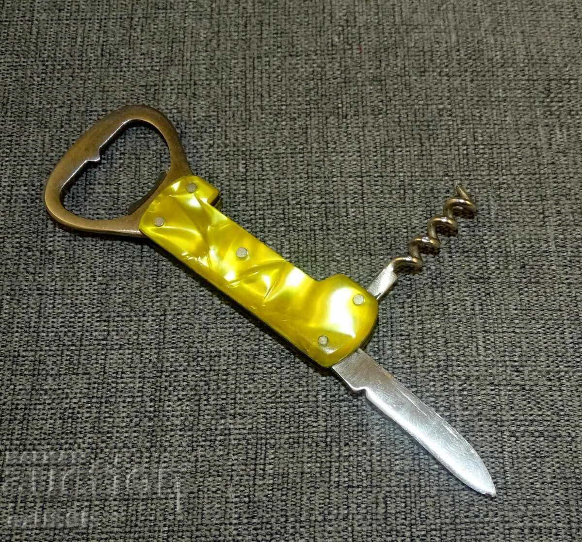 Παράδοση Παλιό τουριστικό σουγιά Bulgarian με ανοιχτήρι Παράδοση Παλιό τουριστικό σουγιά Bulgarian με ανοιχτήρι