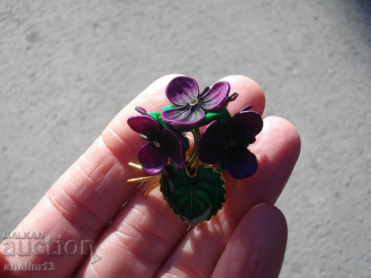 Παράδοση ΠΑΛΑΙΑ ΕΠΙΧΡΥΣΩΜΕΝΗ ΚΑΡΦΙΤΣΑ ΜΕ ΣΜΑΛΤΩΜΕΝΕΣ ΒΙΟΛΕΣ Παράδοση ΠΑΛΑΙΑ ΕΠΙΧΡΥΣΩΜΕΝΗ ΚΑΡΦΙΤΣΑ ΜΕ ΣΜΑΛΤΩΜΕΝΕΣ ΒΙΟΛΕΣ