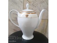 Ακριβή πορσελάνινη τσαγιέρα