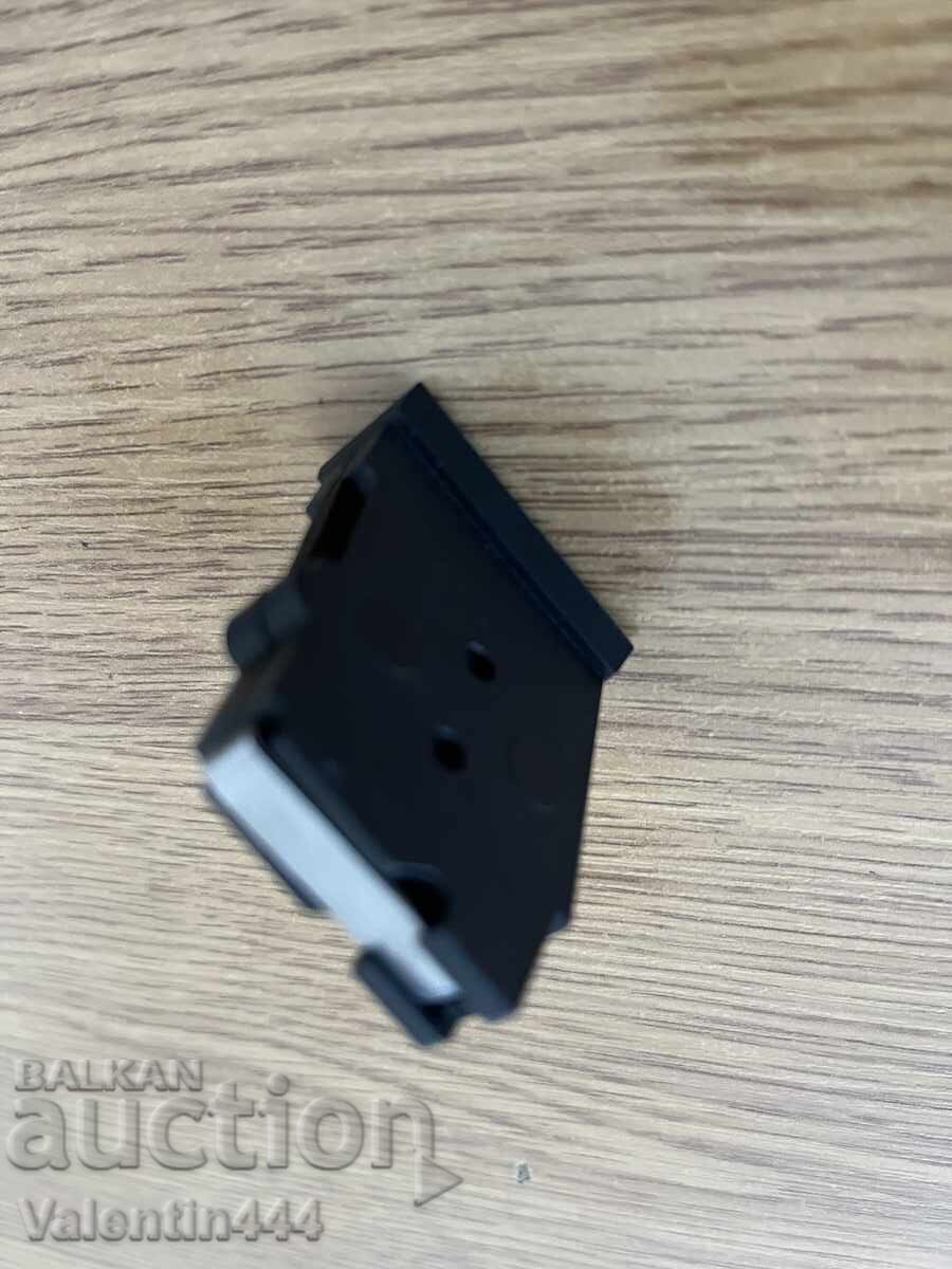 Пълнител за карабина  "БЪРНО - 1" и "БЪРНО - 2",  кал. 22LR - 7