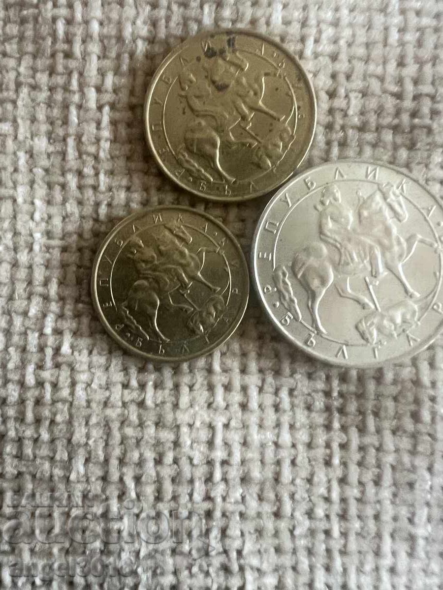 1992 Monede 1,2,10 lei cu preț 2.99 BGN | € 1.53 1992 Monede 1,2,10 lei cu preț 2.99 BGN | € 1.53