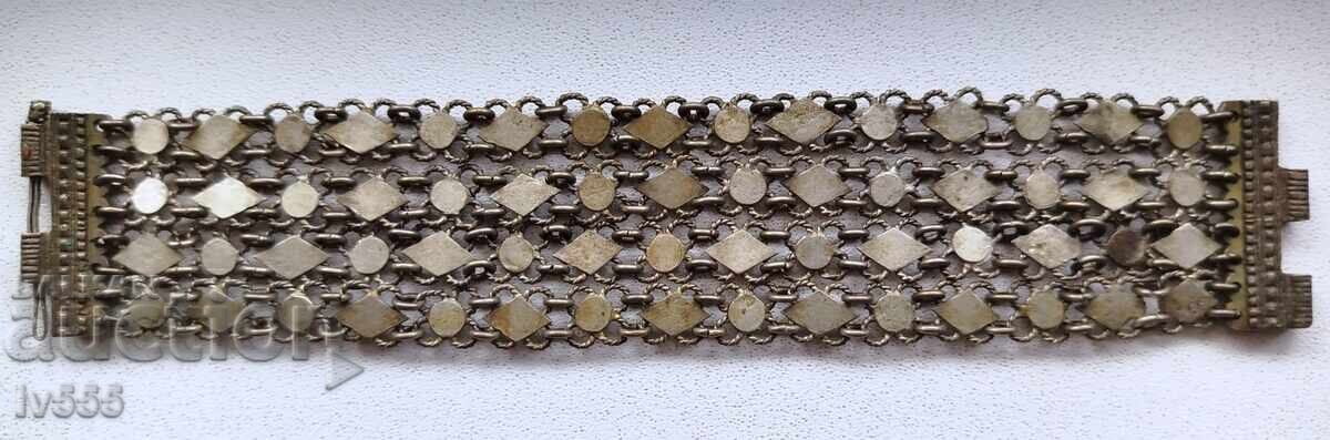 Πωλείται παλιά σπάνια ασημένια αναγεννησιακή βραχιόλι κοσμήματος Πωλείται παλιά σπάνια ασημένια αναγεννησιακή βραχιόλι κοσμήματος